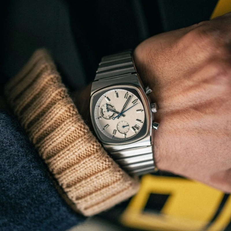 CILOA silver square sports wat - Luxury Watch Trends 2025 评论和价格